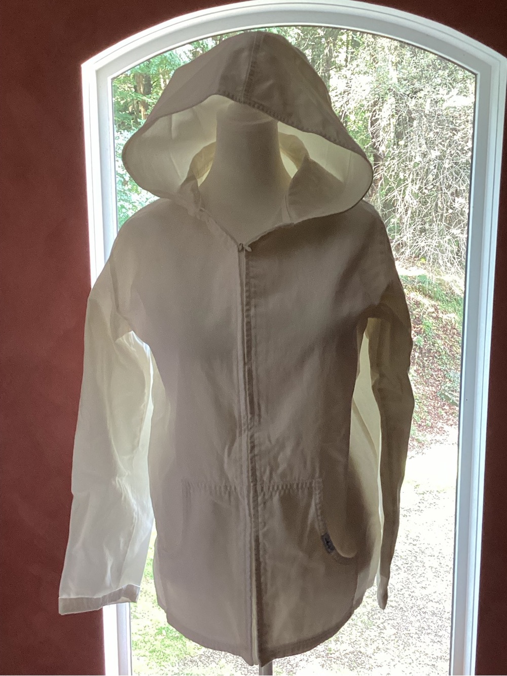 chic White Hooded Utility Jacket